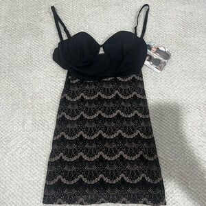 NWT Black/Beige Chemise